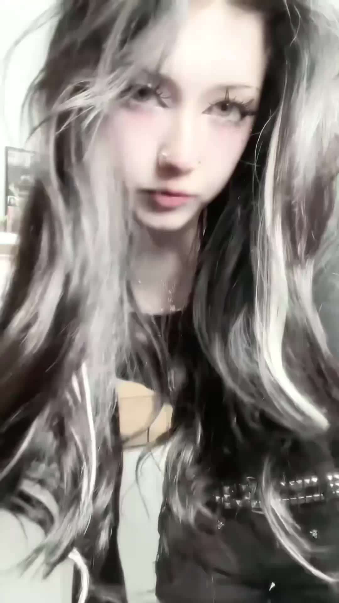 @elliecroix3954022