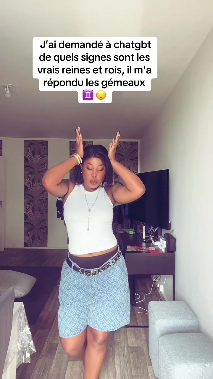 @Christelle Miller💜🇫🇷🇹🇬