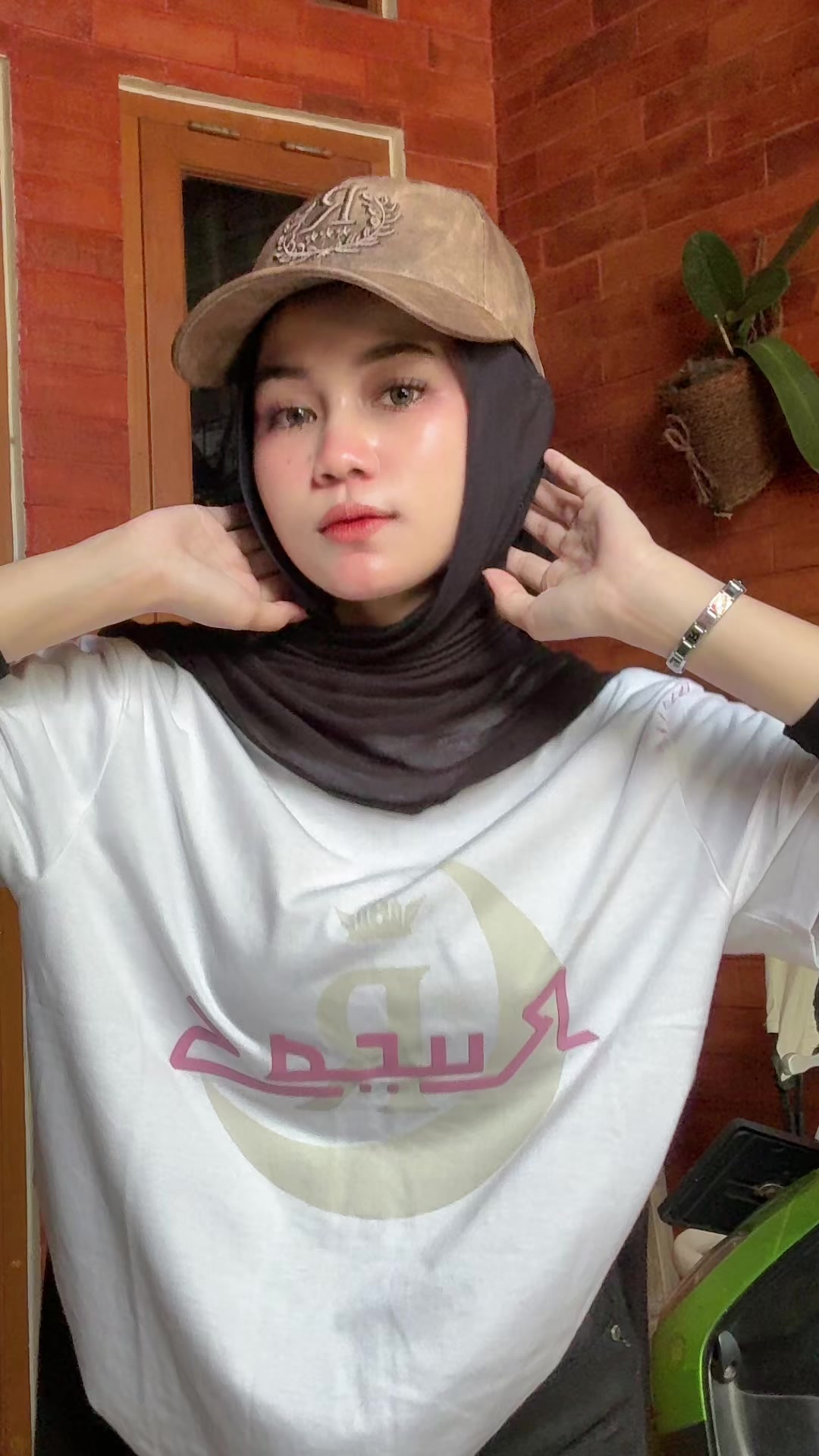 @nnaaheni.🕊️