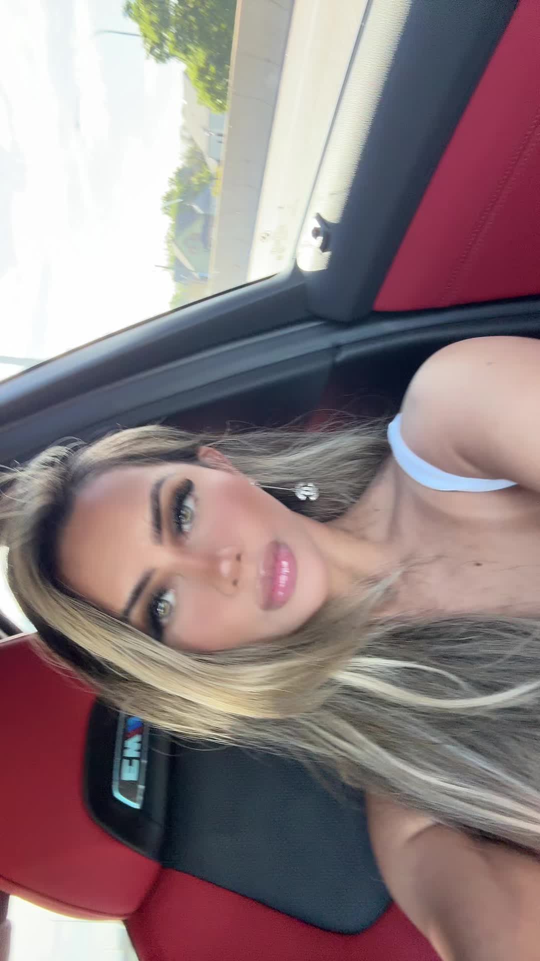 @Xoxodesibarbie