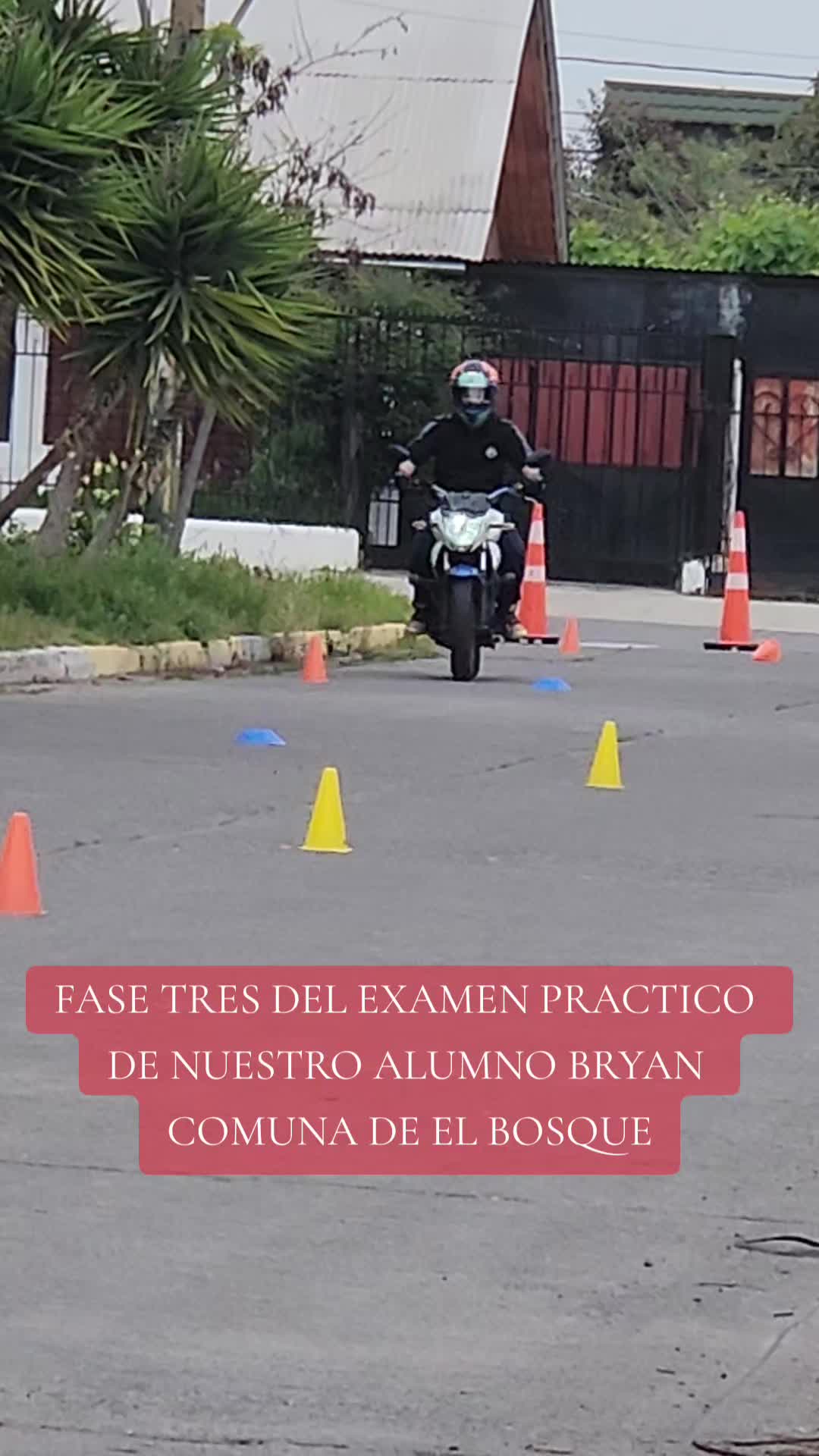 @CLASESDEMOTO.GIXXERMANIA