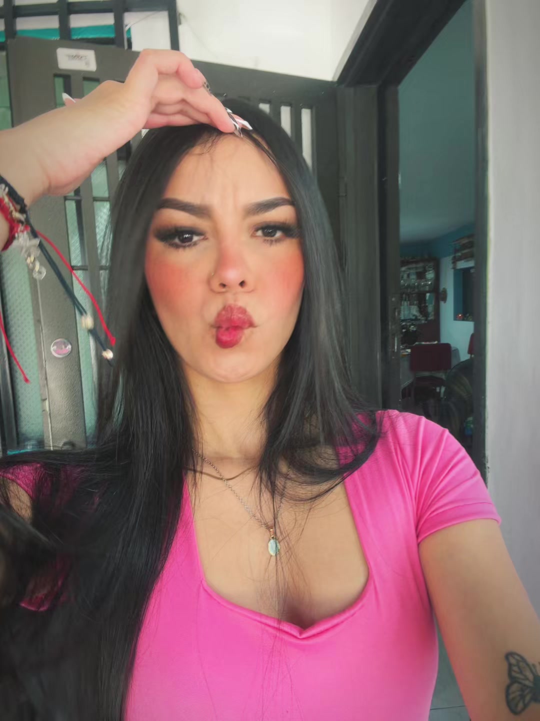 @𝐯𝐚𝐧𝐞