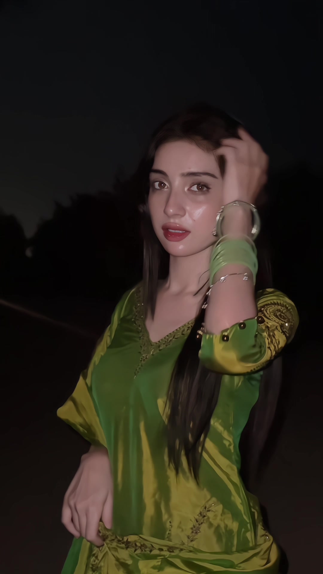 @Aneeza Hussain ๐ฃ