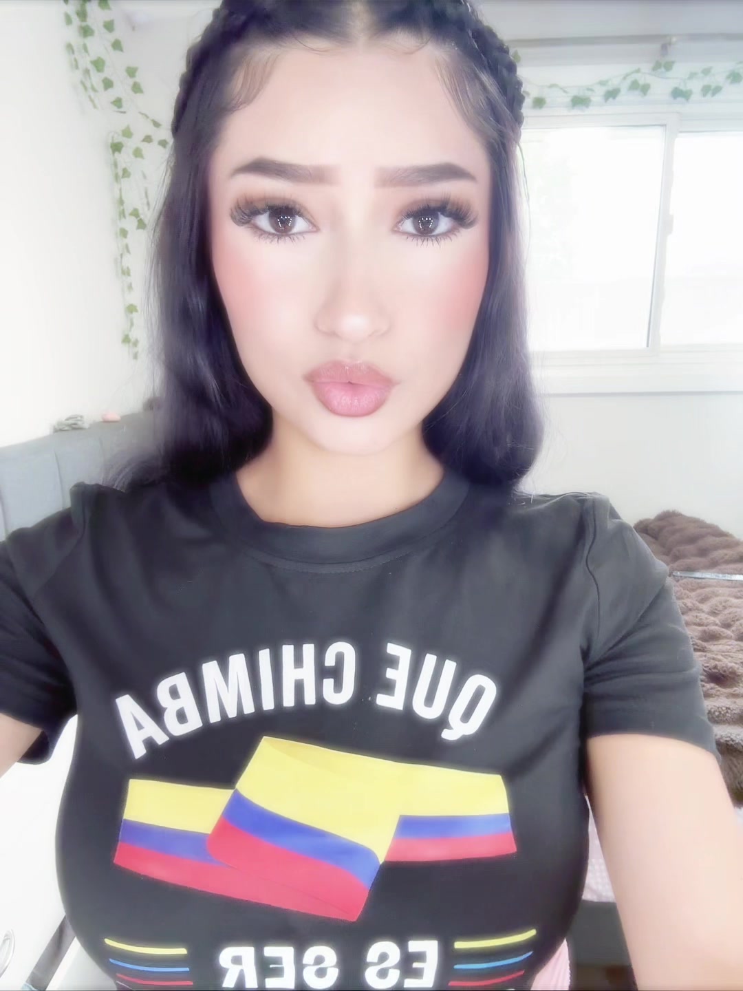 @the_camilitaa