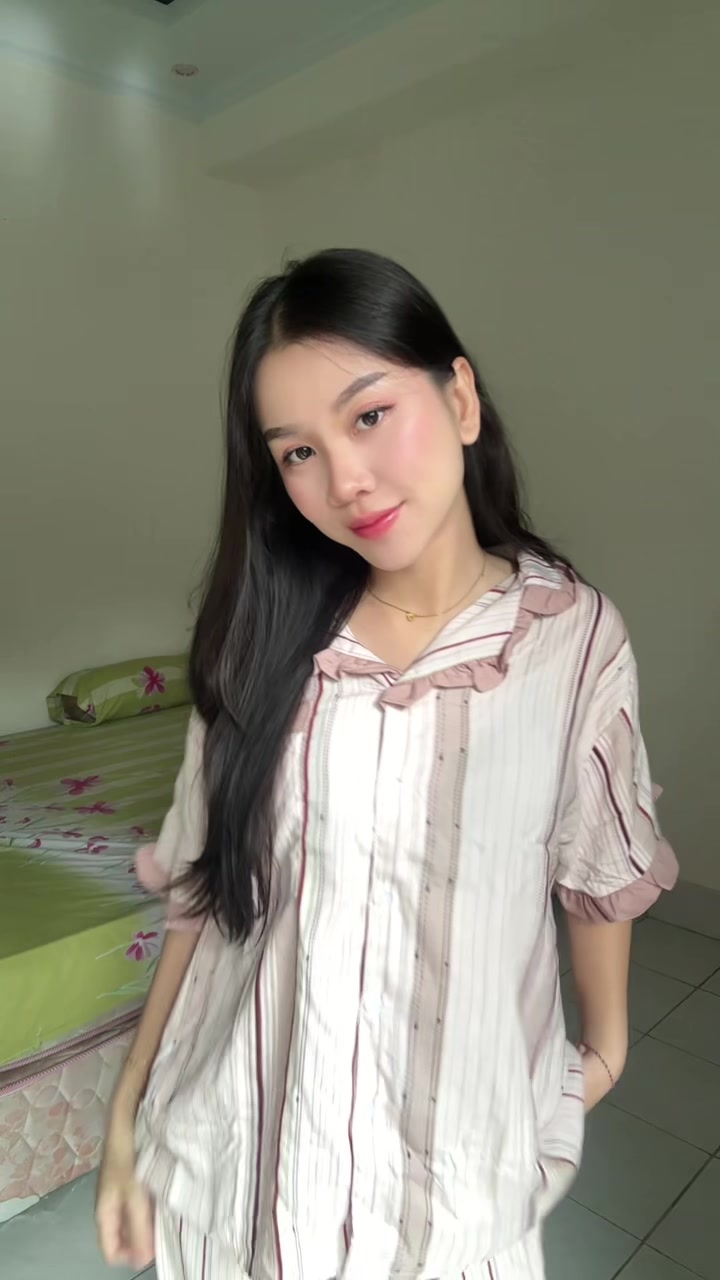 @Indah🎀
