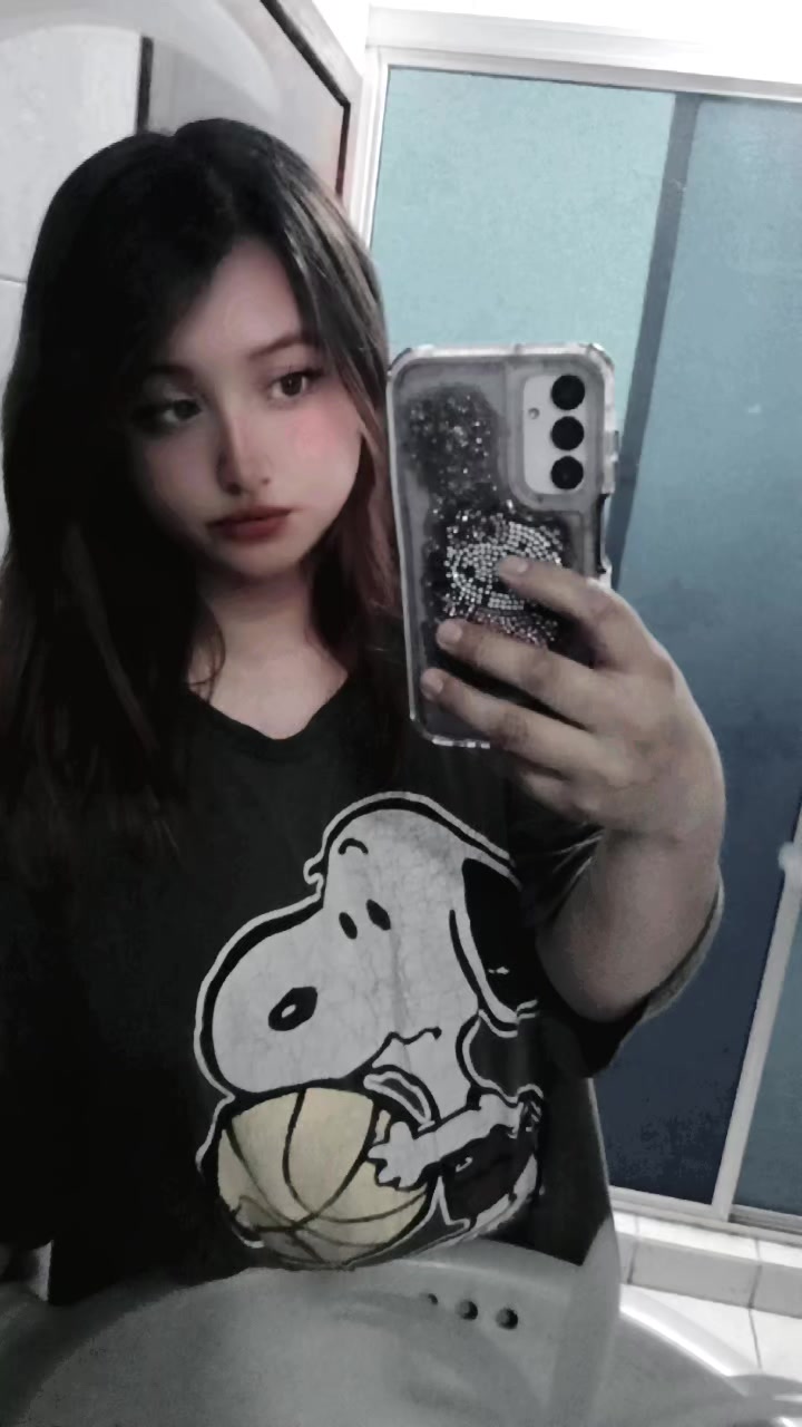@Bella Leal de &Uuml;