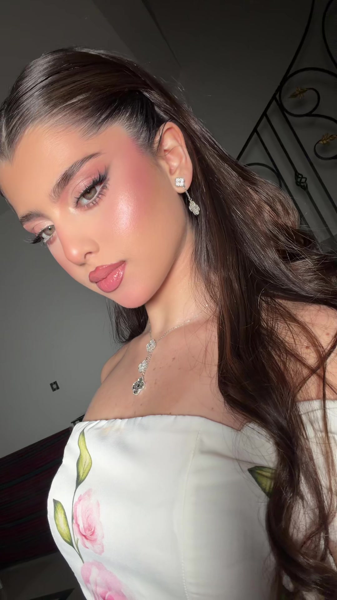 @Aisha makeup artist