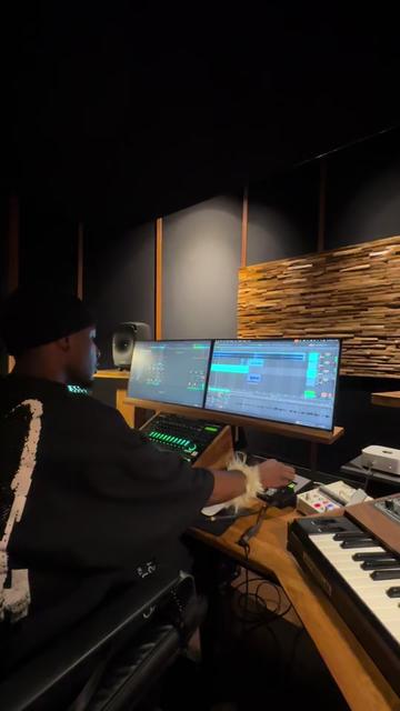@Nandipha808