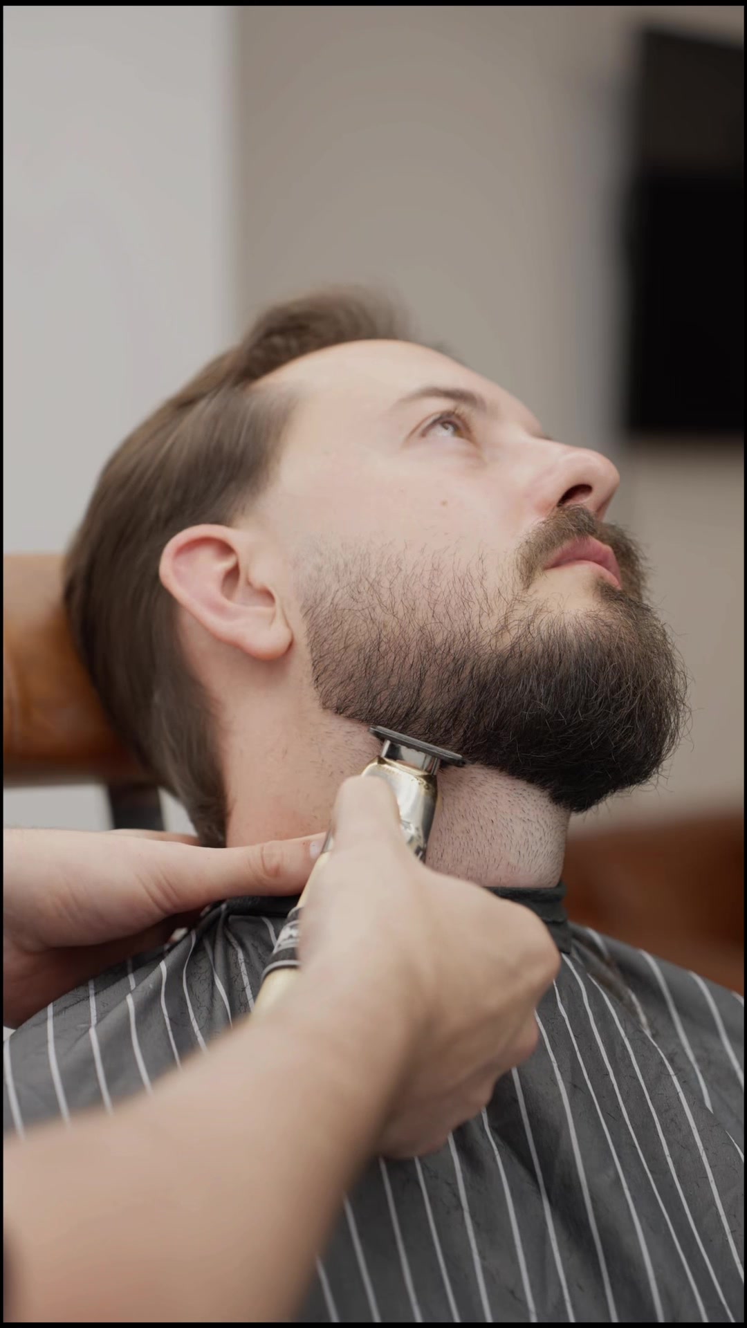 @MahniHair