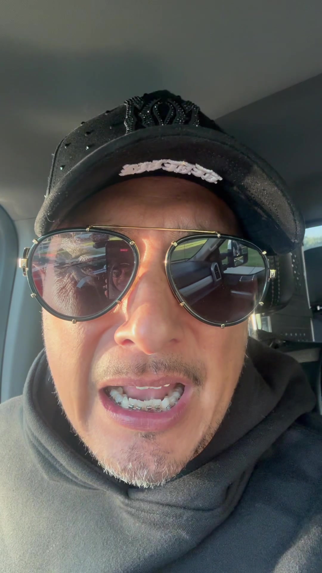 @MVV Clothing Co Tm