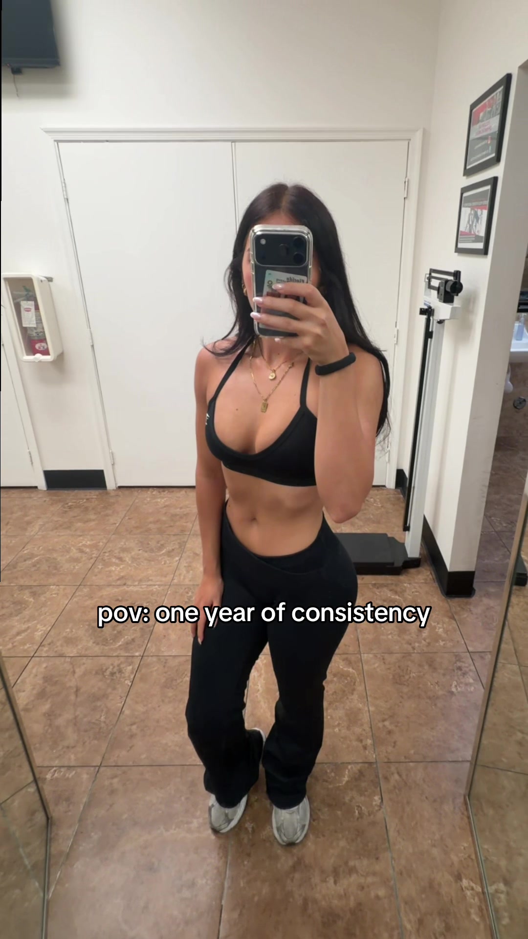 @isabella