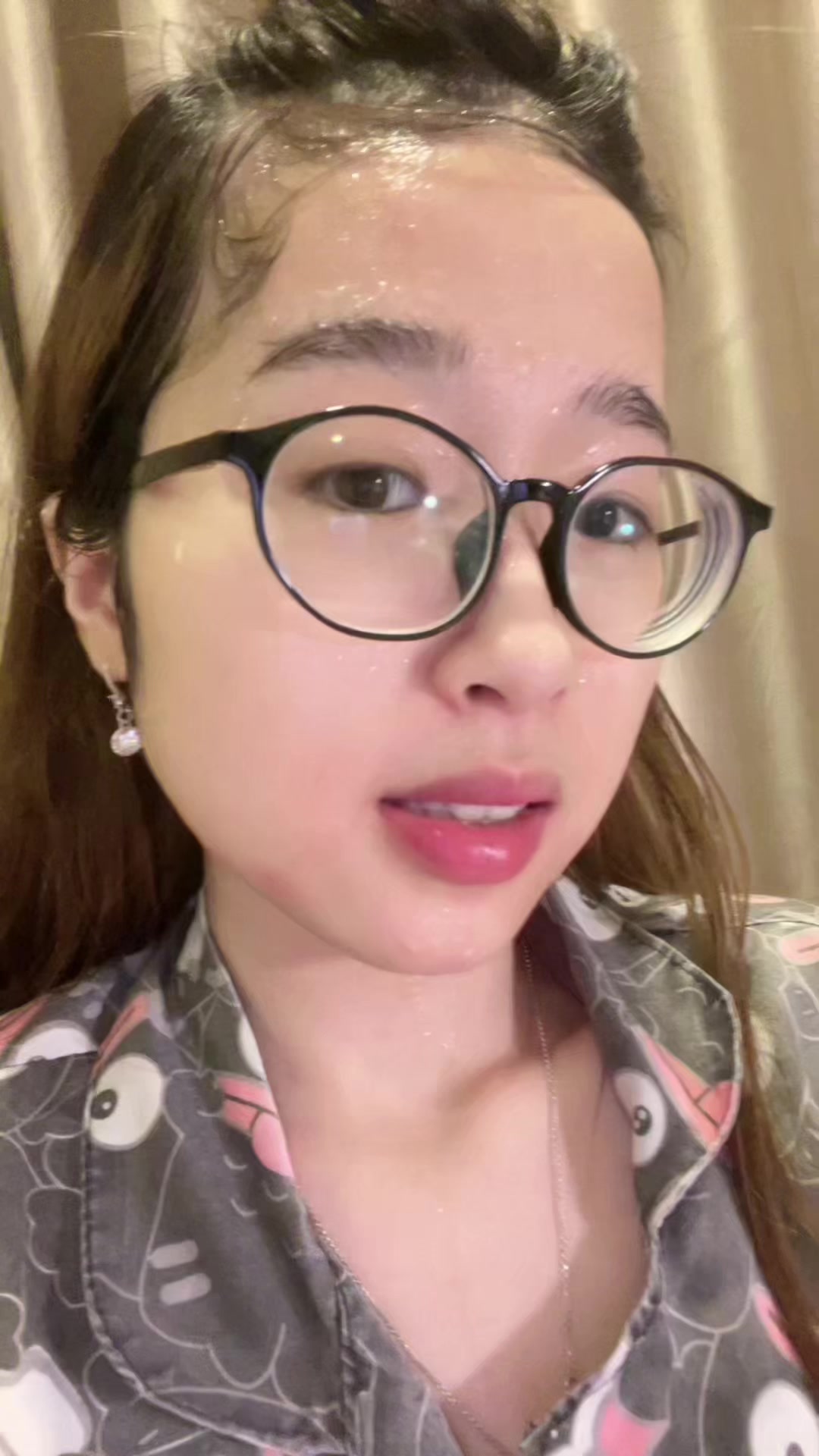 @Lại Hoàng Trâm Anh