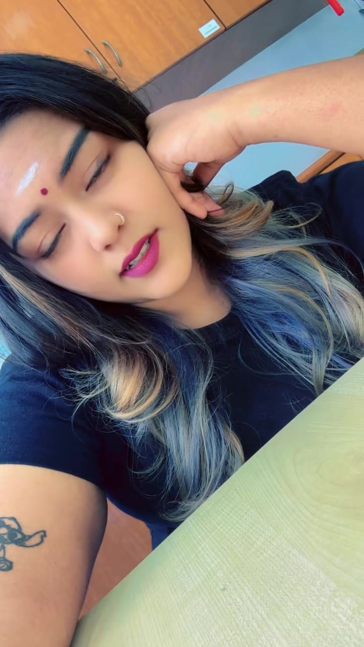 @Rathi🐣🖤