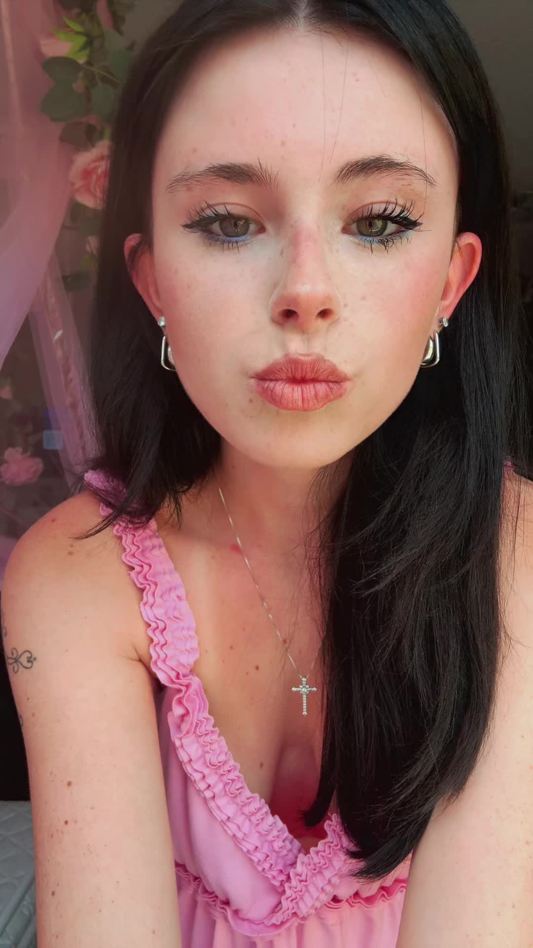 @tay ⟢