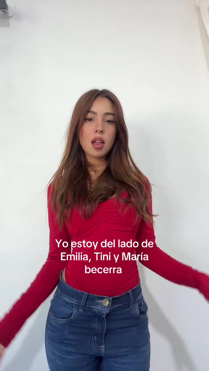 @victoriiagimenez