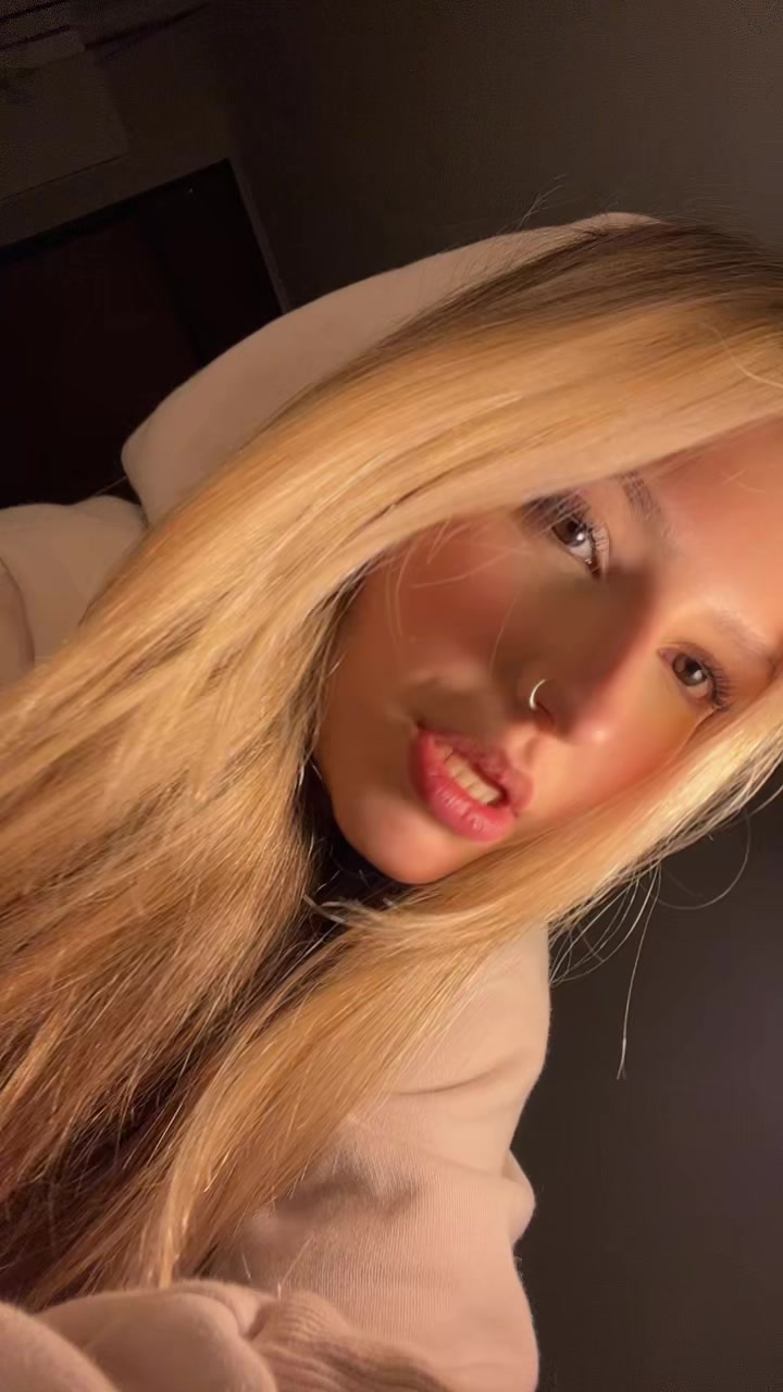 @𝐚𝐧𝐧 ★