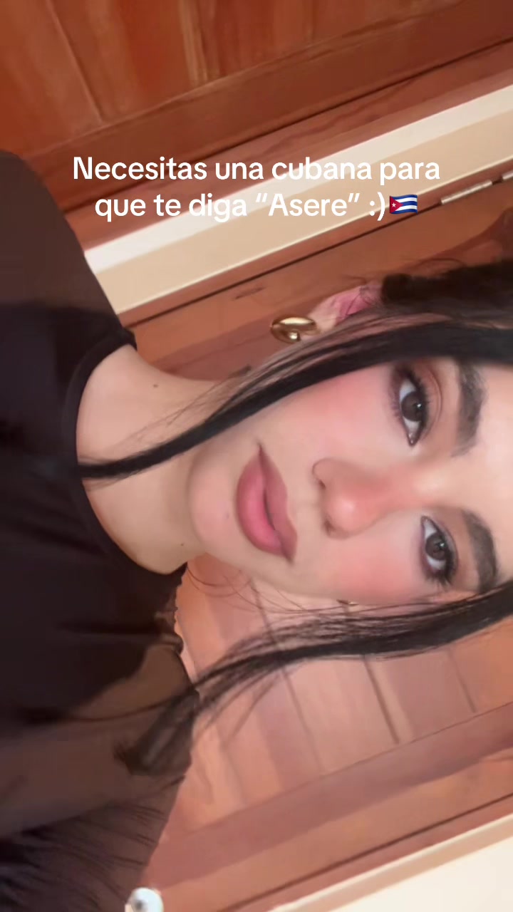 @Elizabeth🇨🇺🌟
