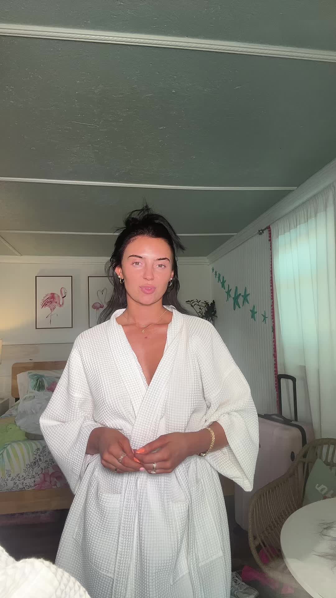 @Amberlyn Holifield|Travel HMUA