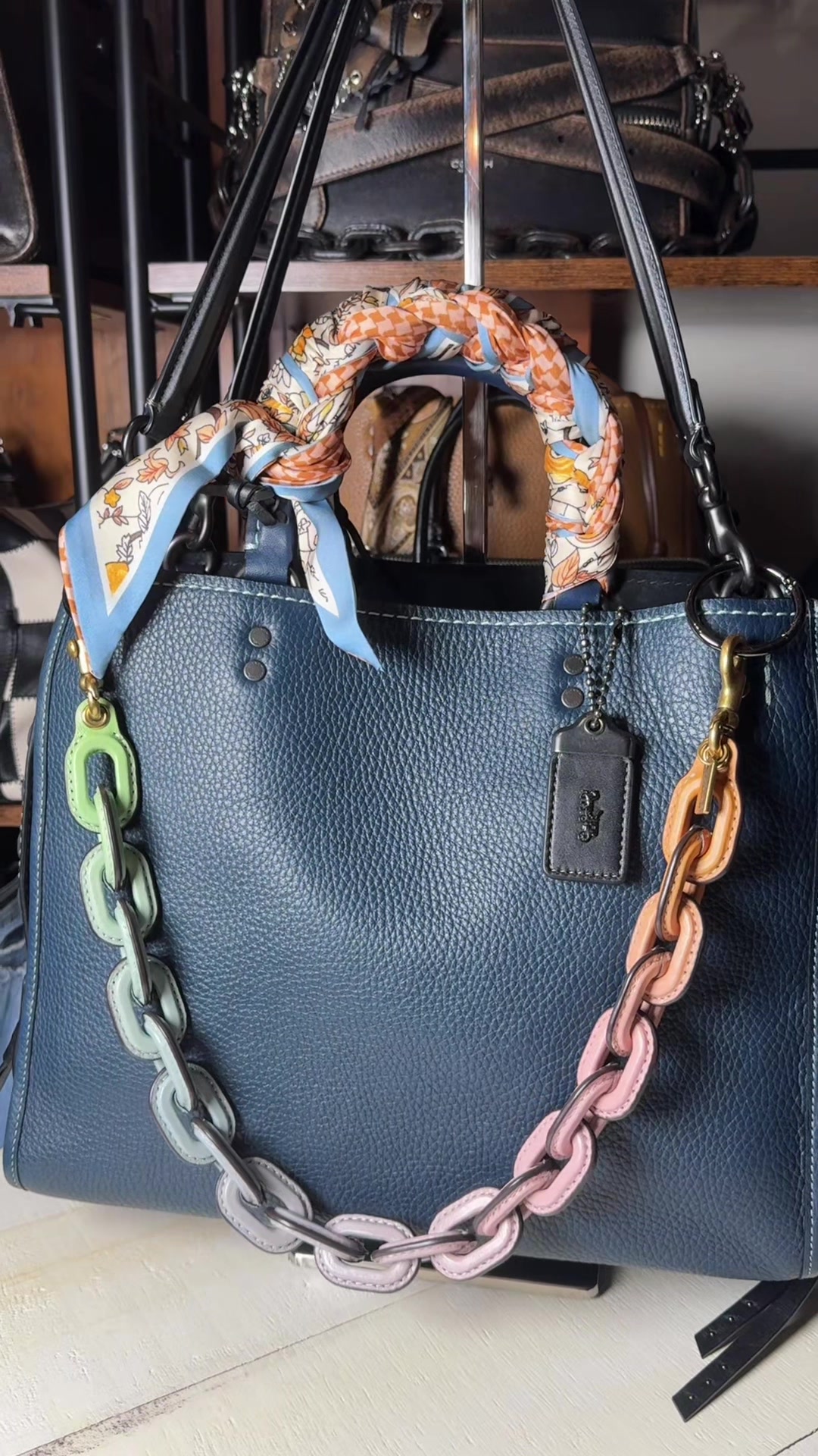 @👜📚ᥫ᭡ Marci ᥫ᭡📚👜