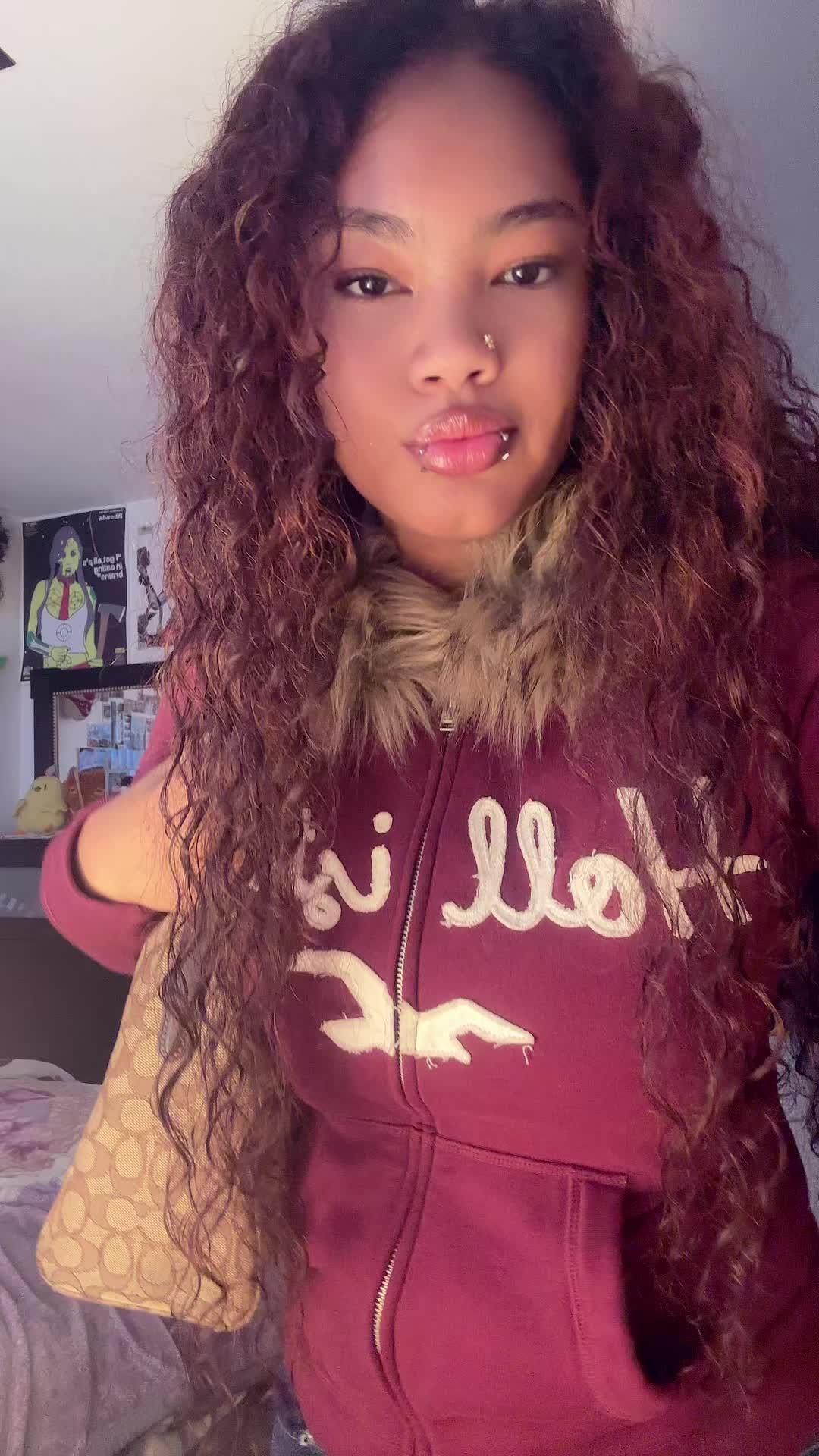 @Jasperඩා