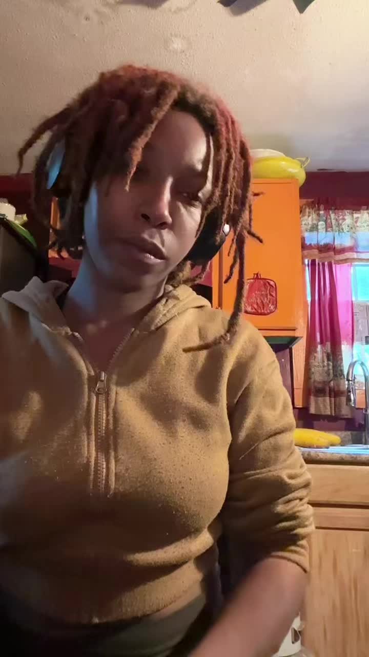 @SmirskyMonroe