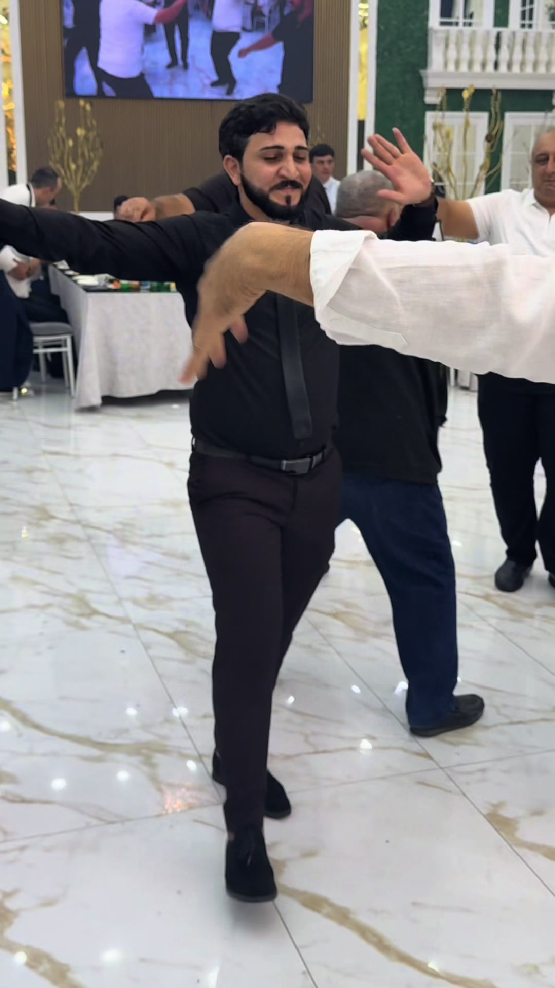 @müşfiq_