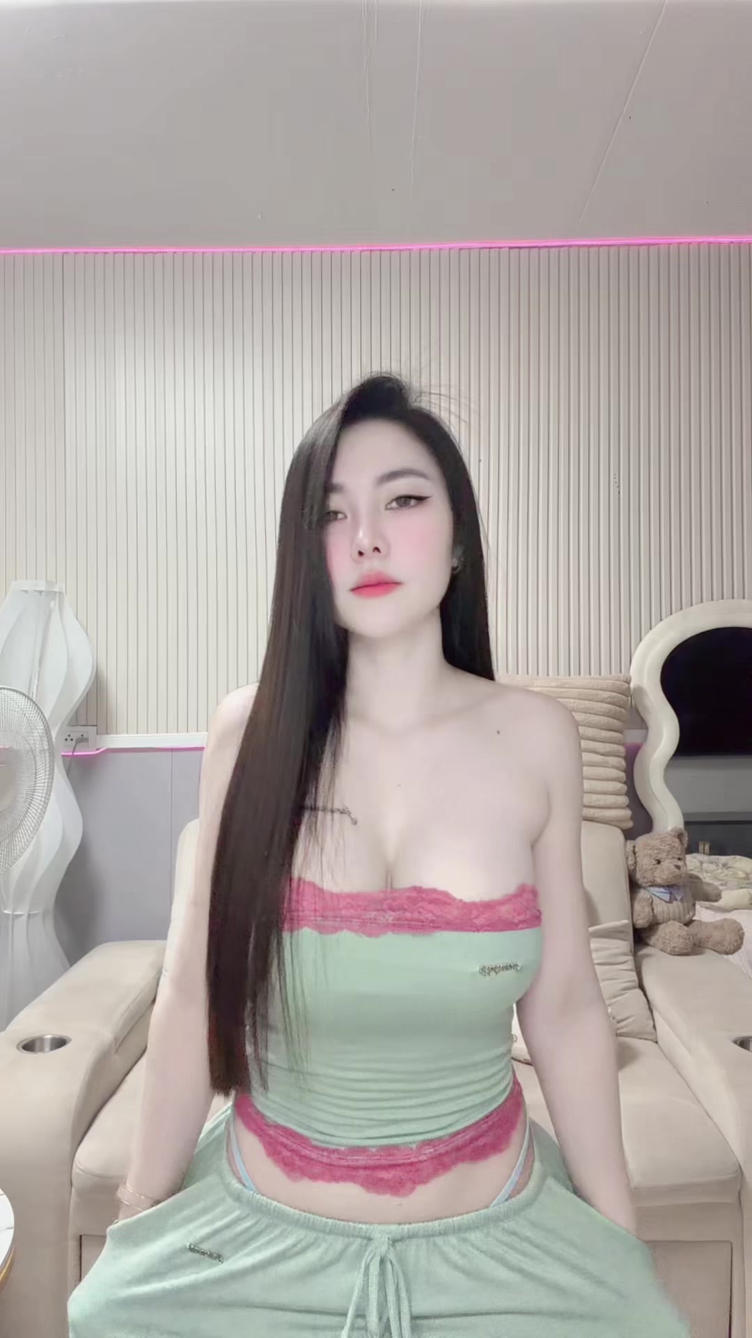 @ชัดเจน