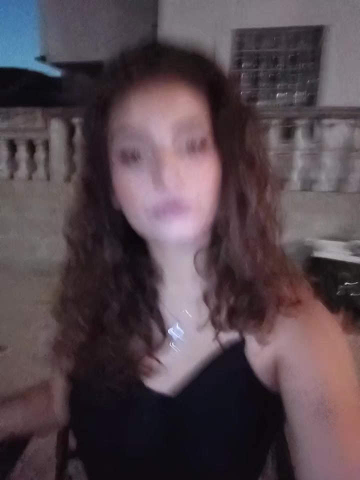 @T B