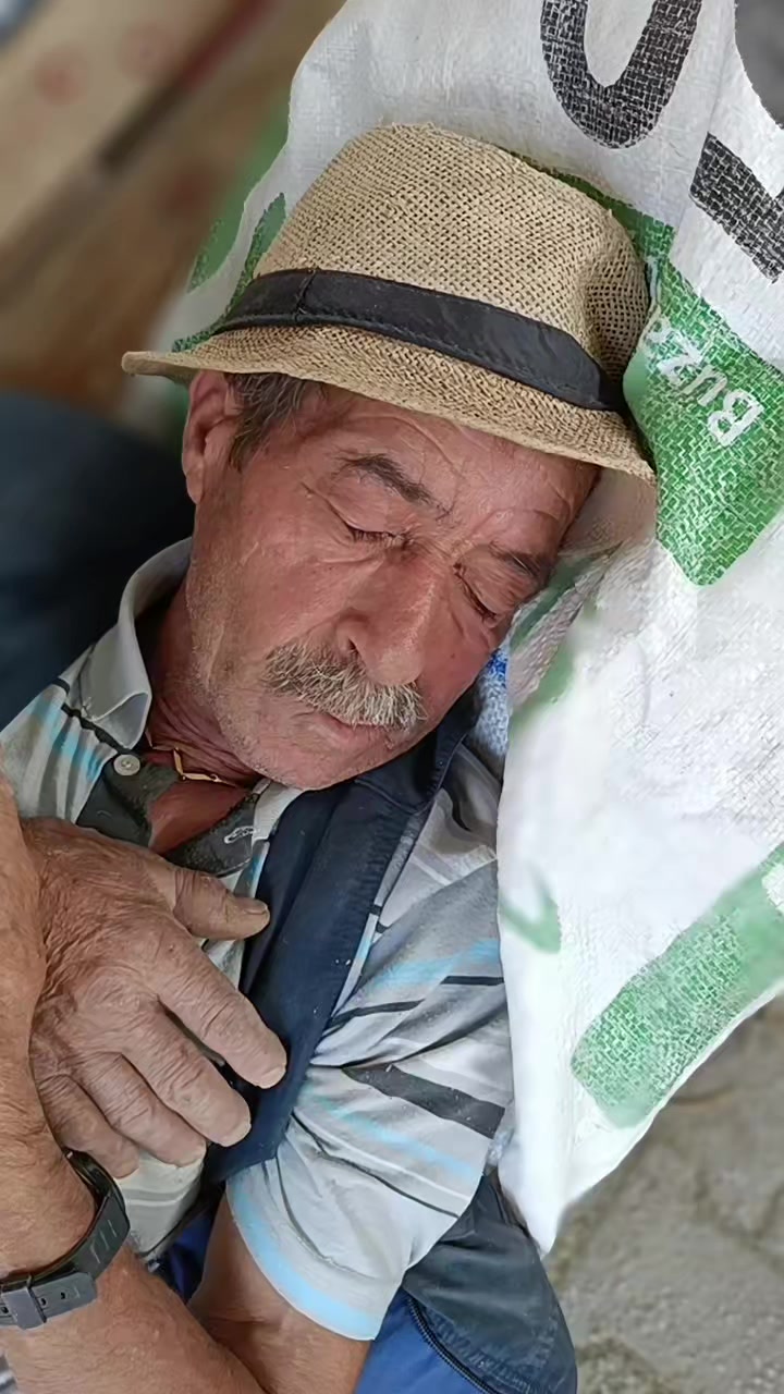 @Mustafa Kahveci