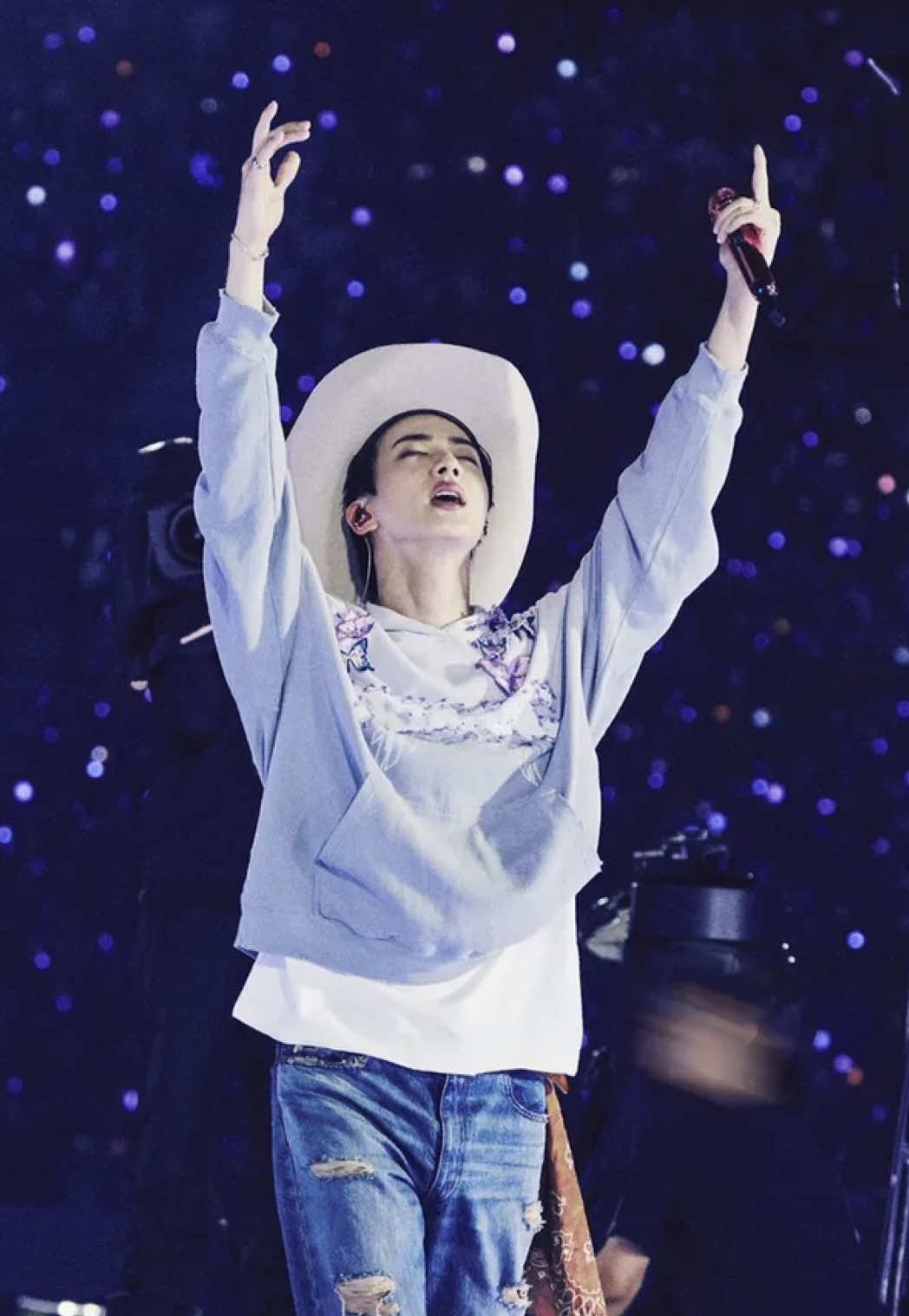 @⁷⟭⟬BTSVT𖧷¹³