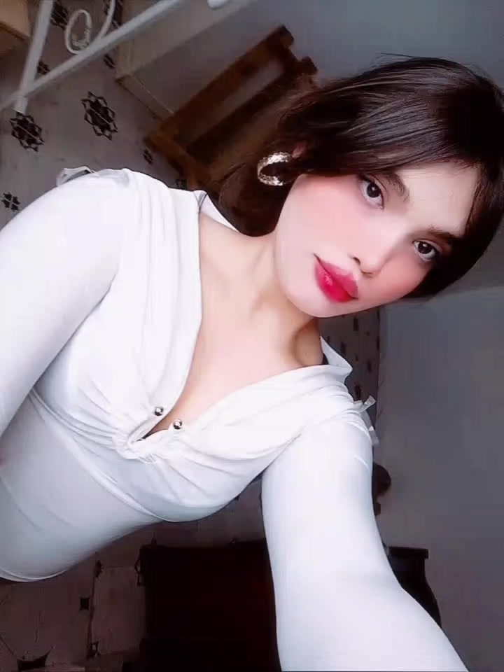 @farah_zemmli