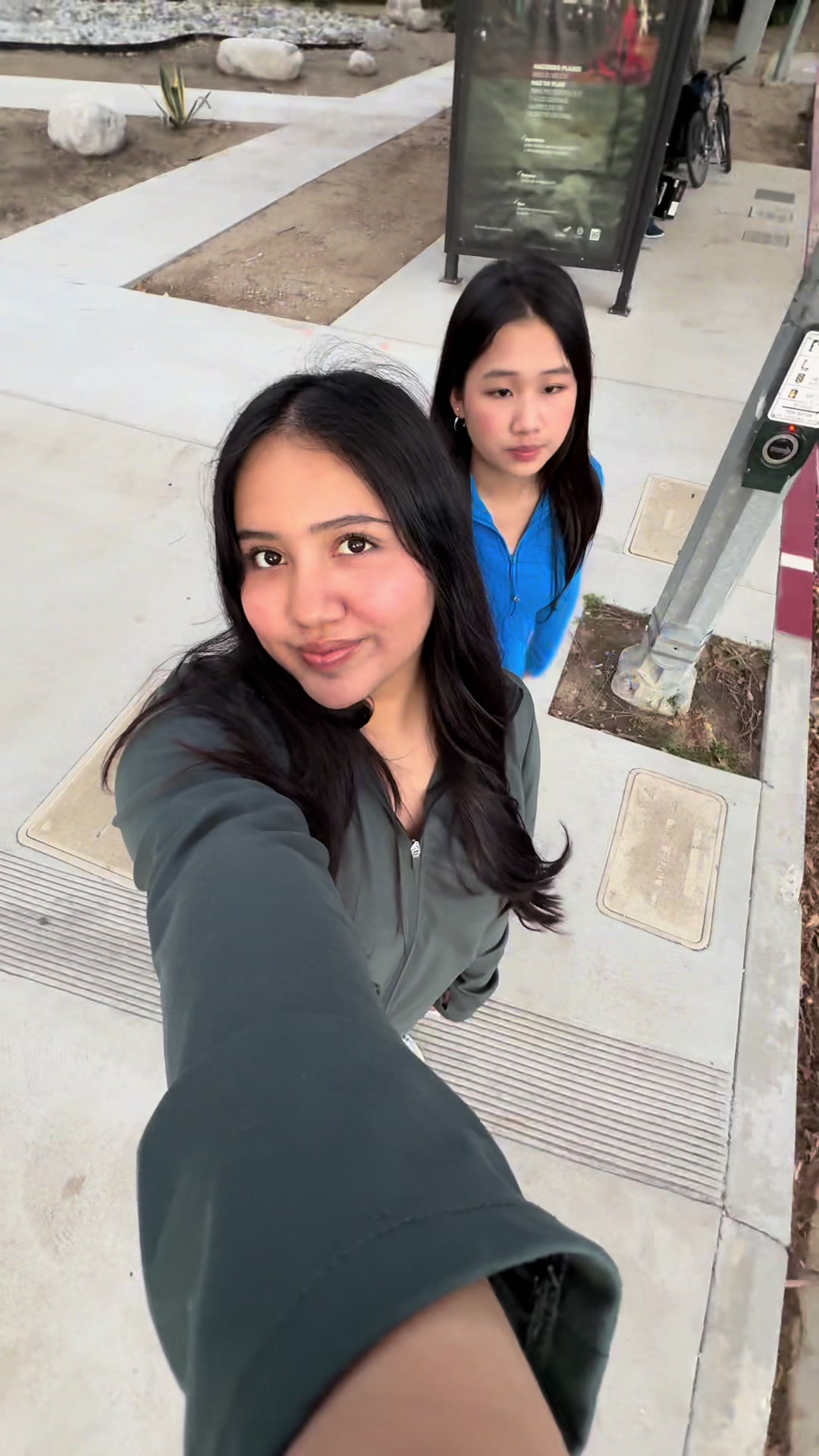 @Dayanana