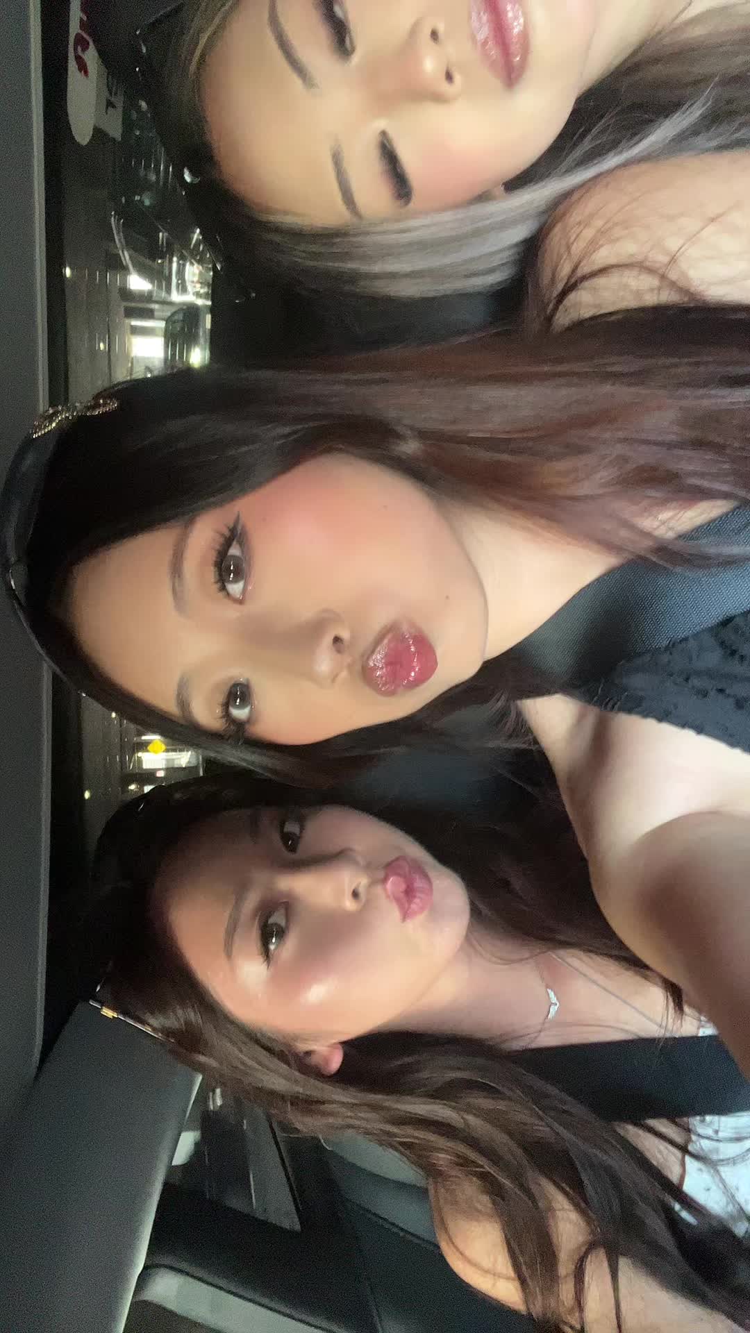 @elena