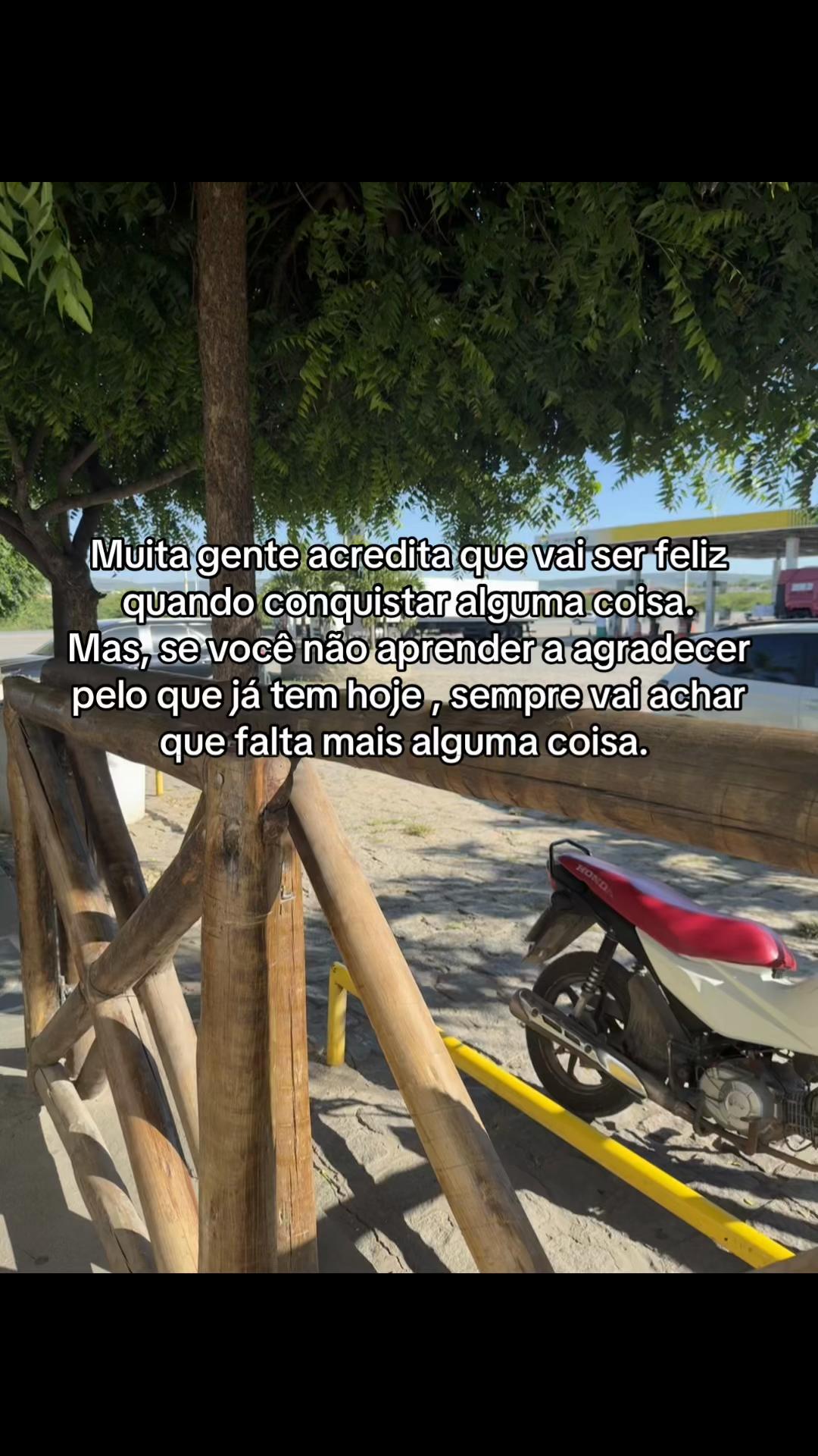 @nicoly_fonttinelly