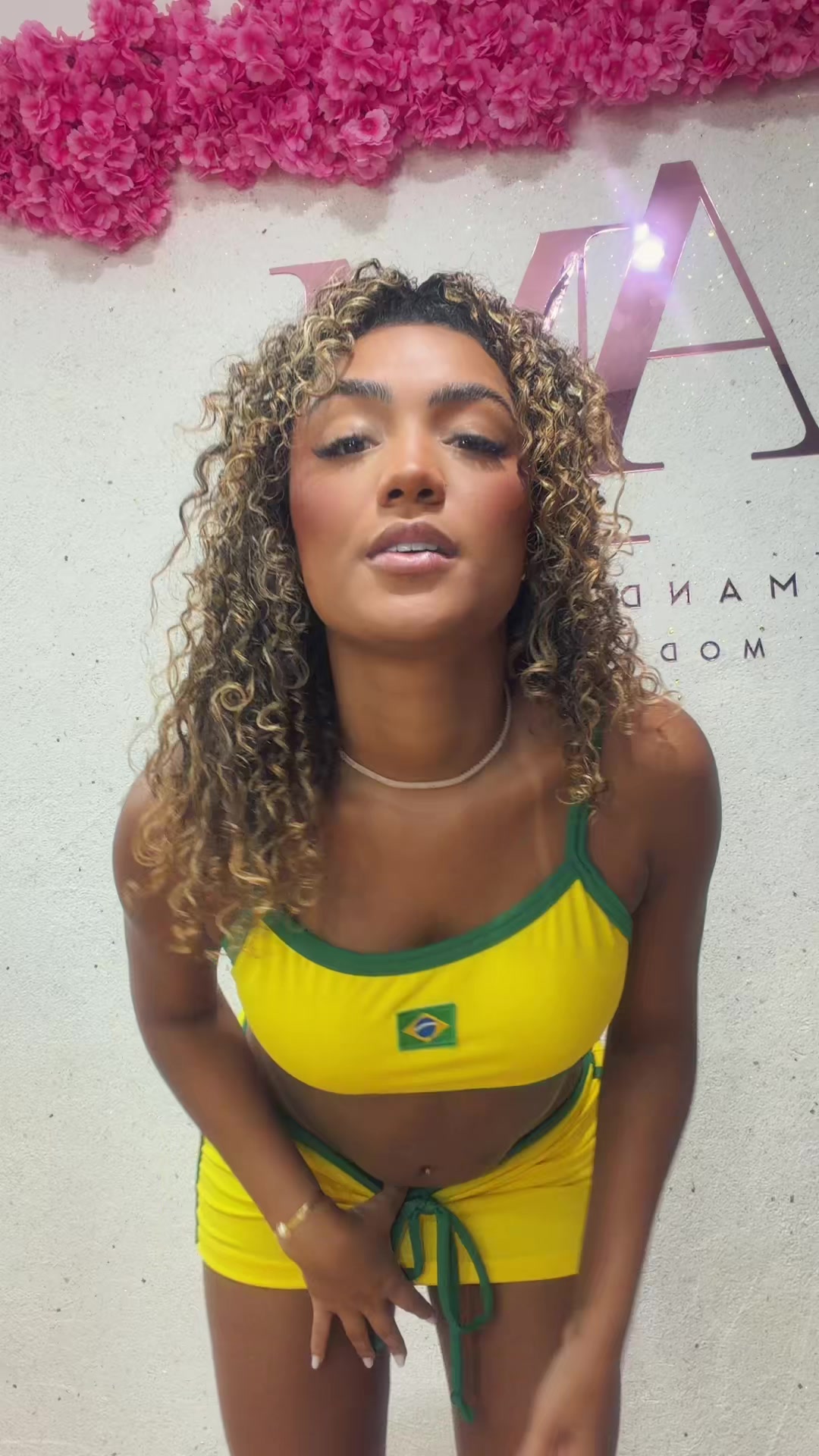 @AMANDAMORENA