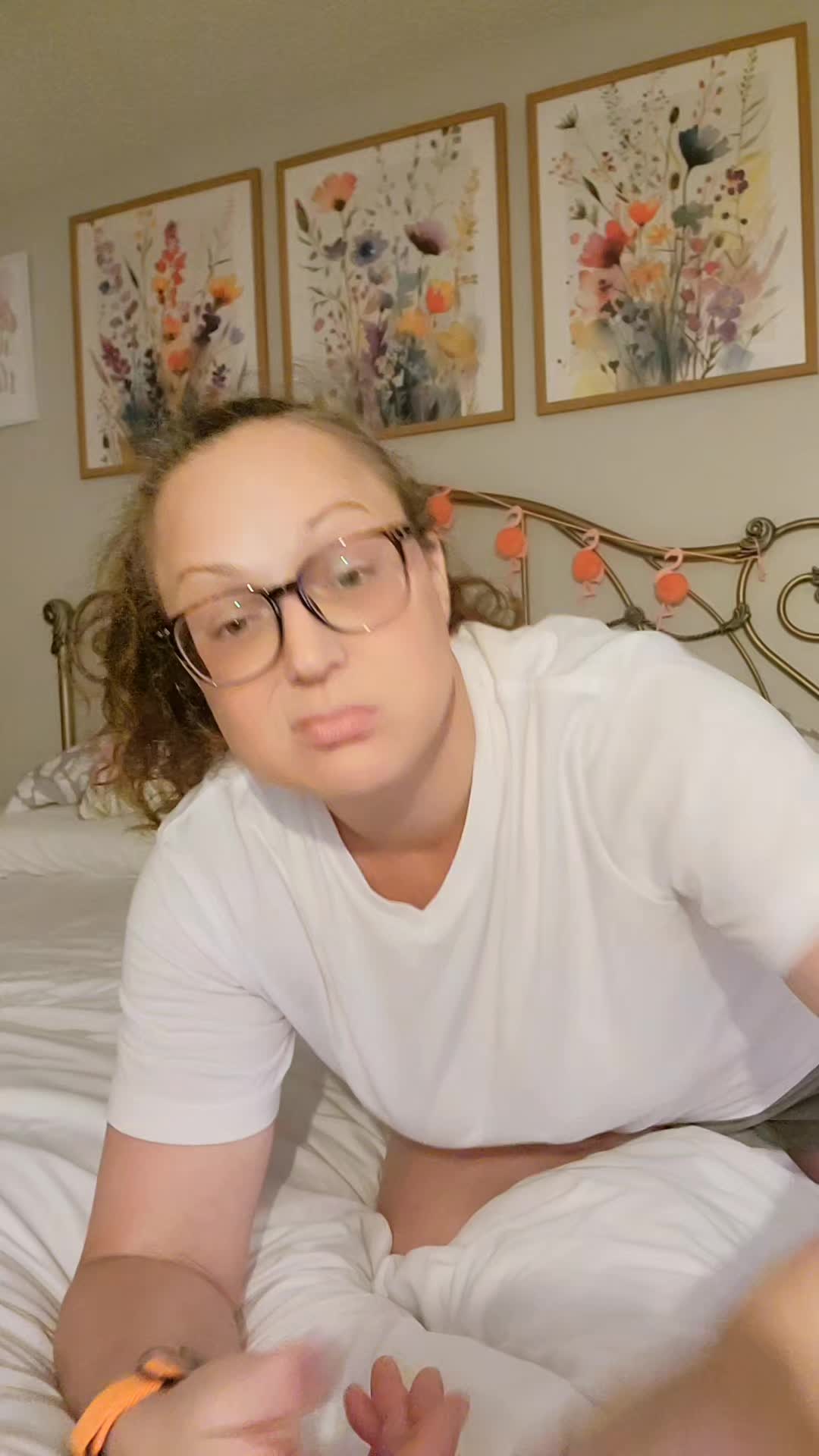 @Elle (chronicallyElle)