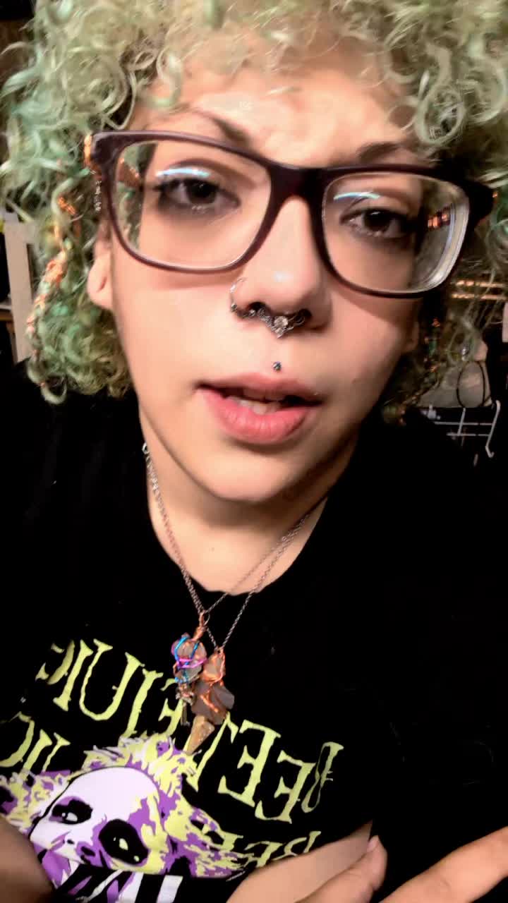 @FluffyCalamity 🍄 🎃🦇🧛🧙🧹