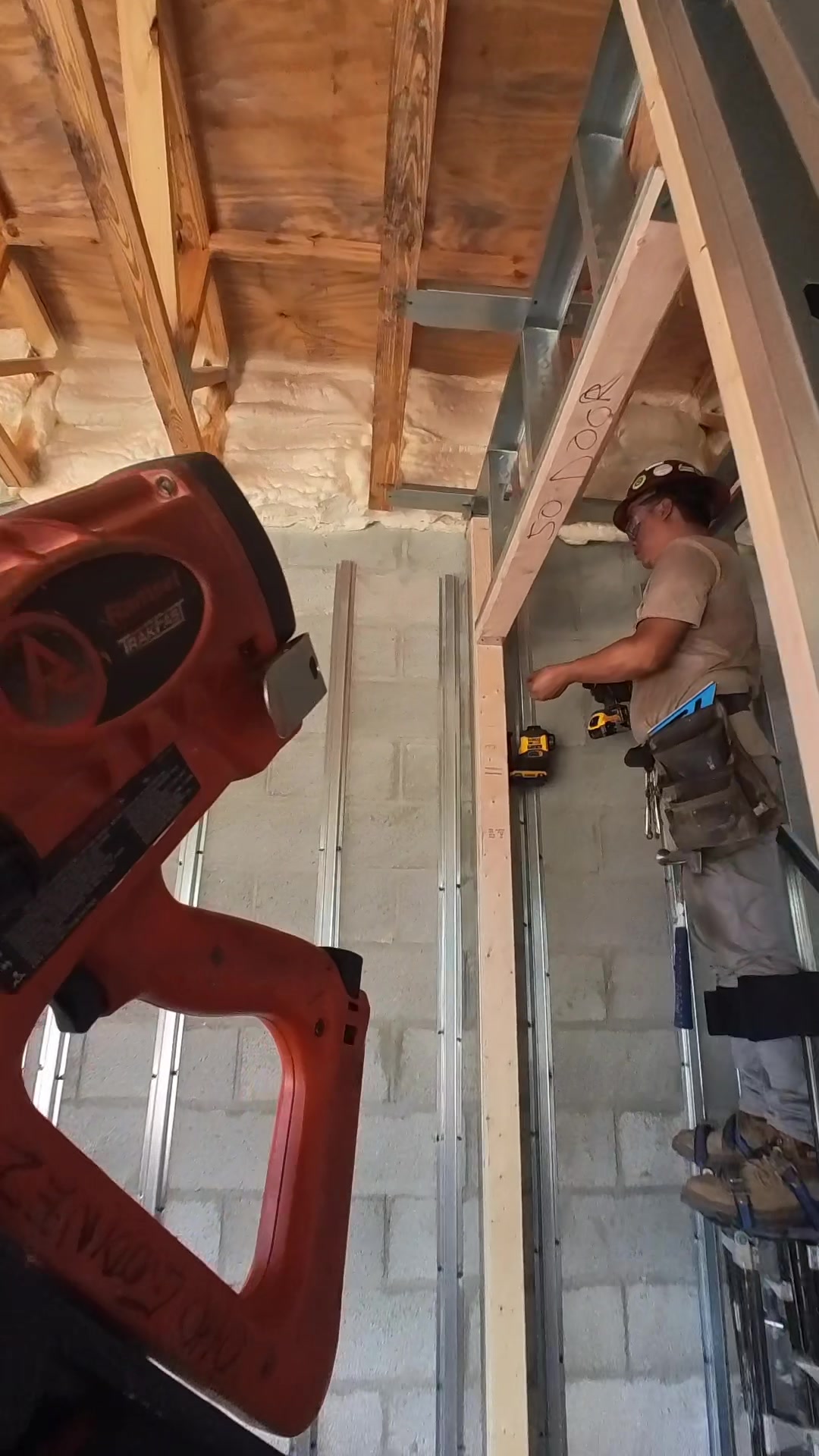 @Drywall_hanger