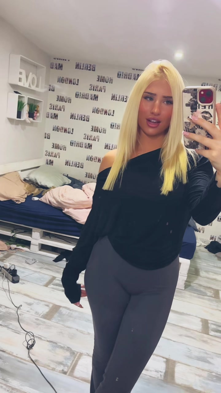 @elena