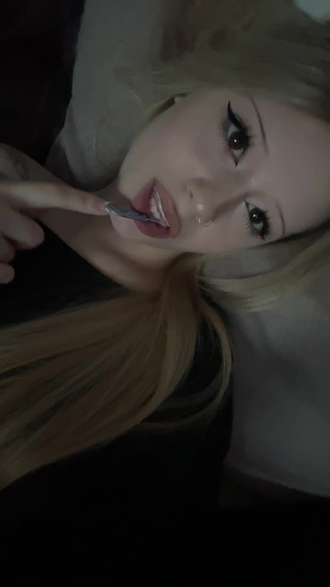 @тгк:xoniviinails