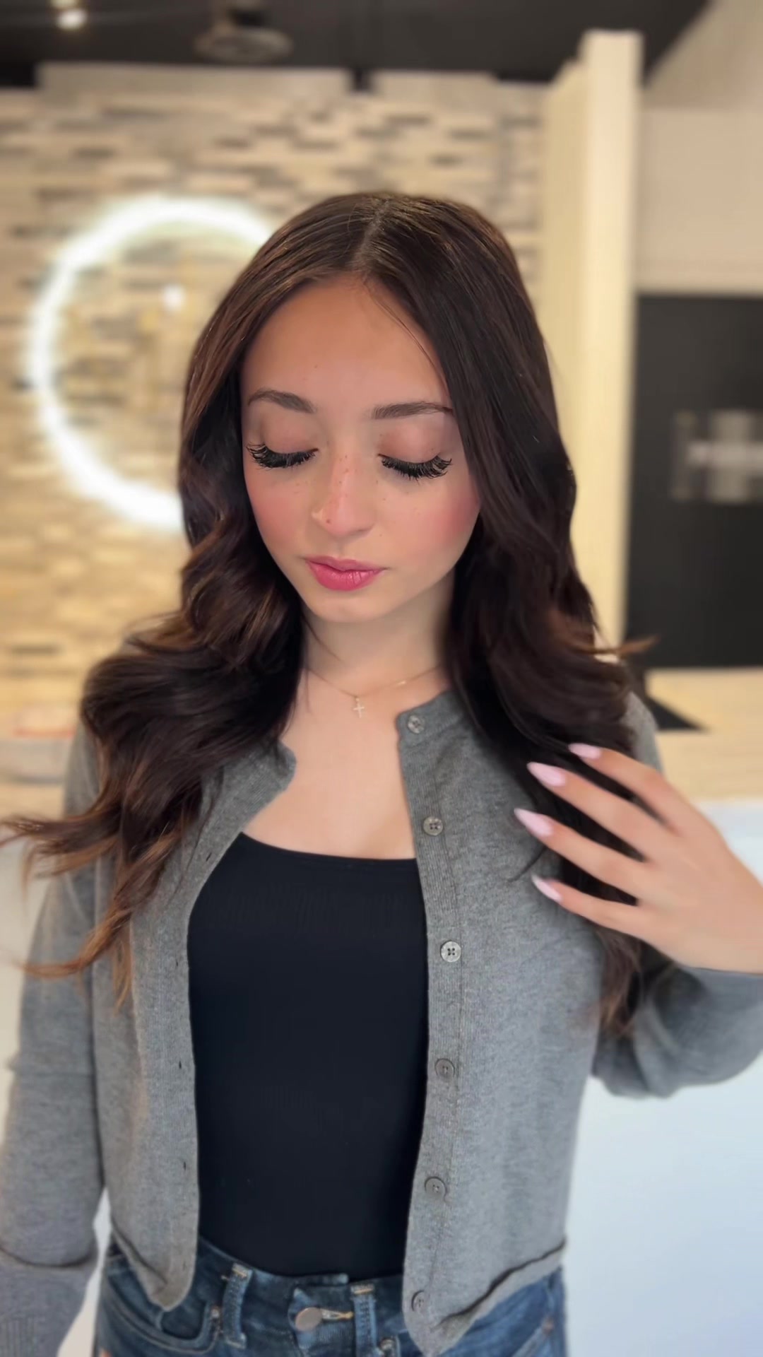 @MavenBeauty_Az