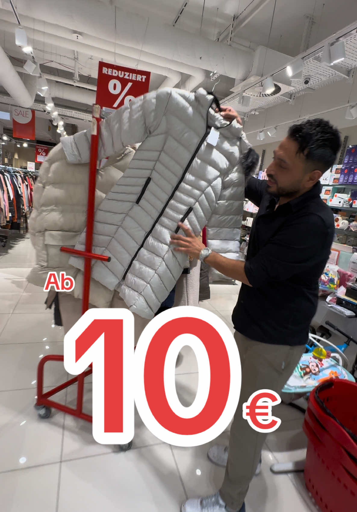 @Lacaoutlet2
