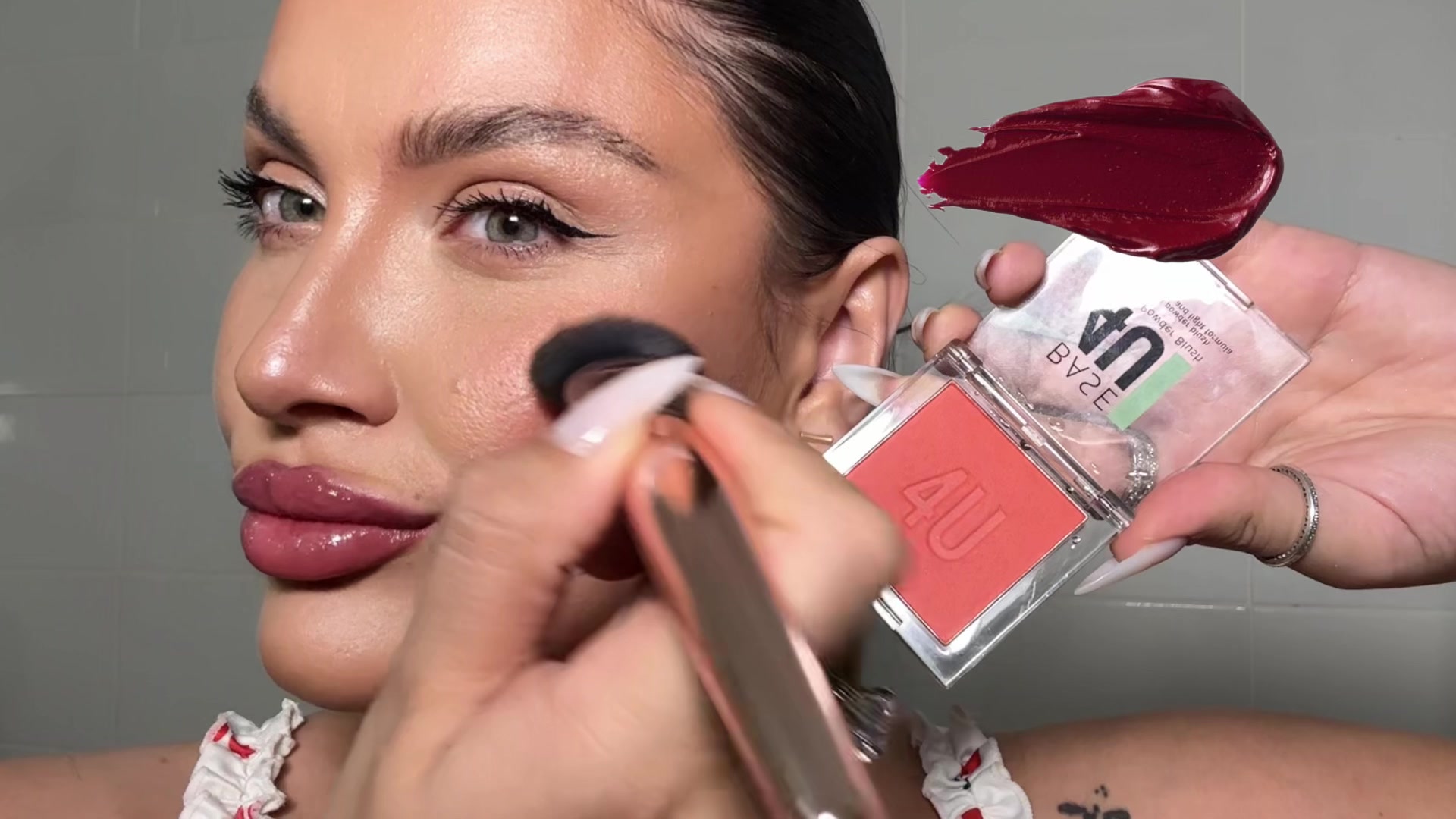 @PARISA COSMETICS