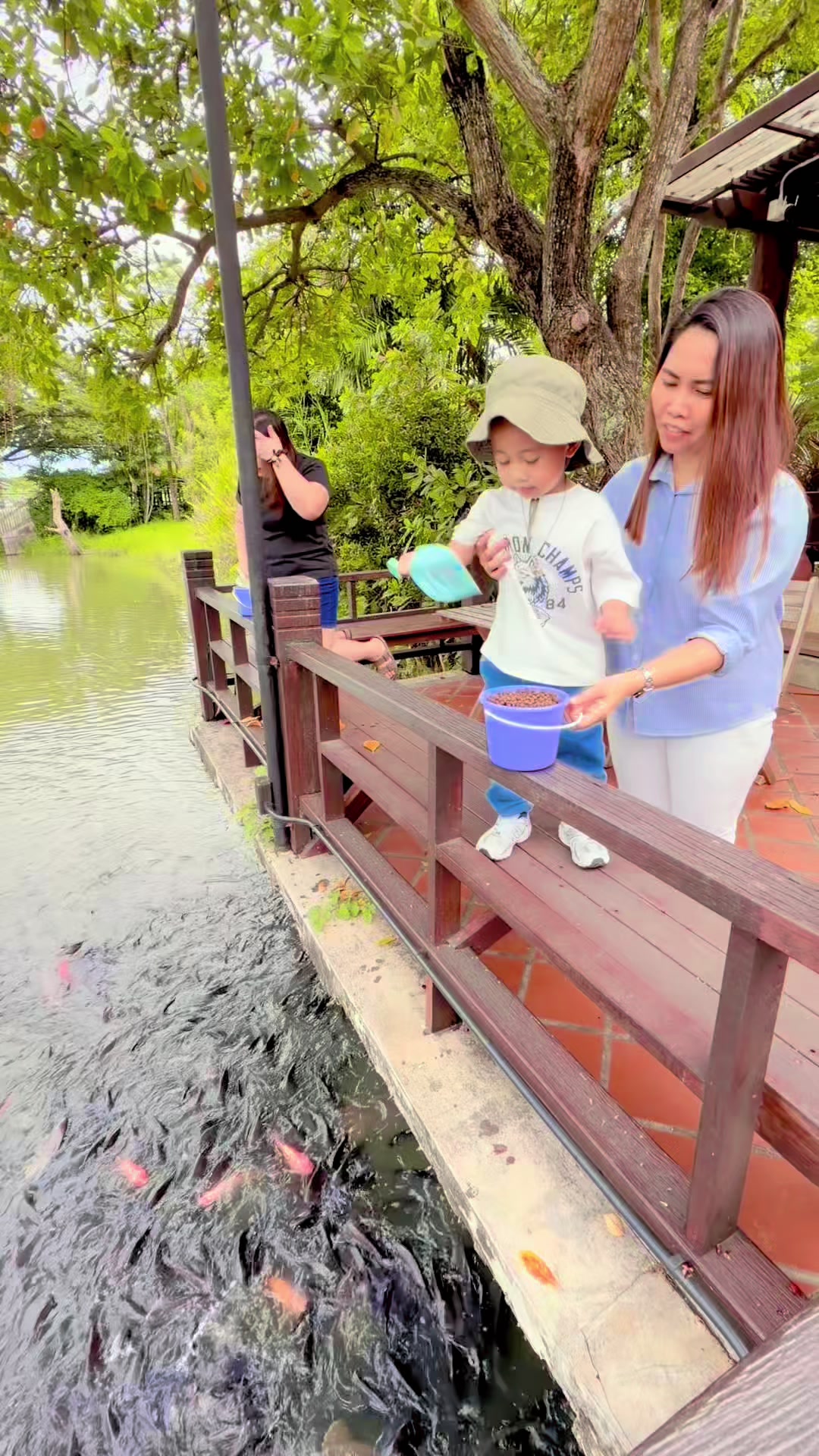 @Art Ian & Mama💙🇵🇭🇹🇭