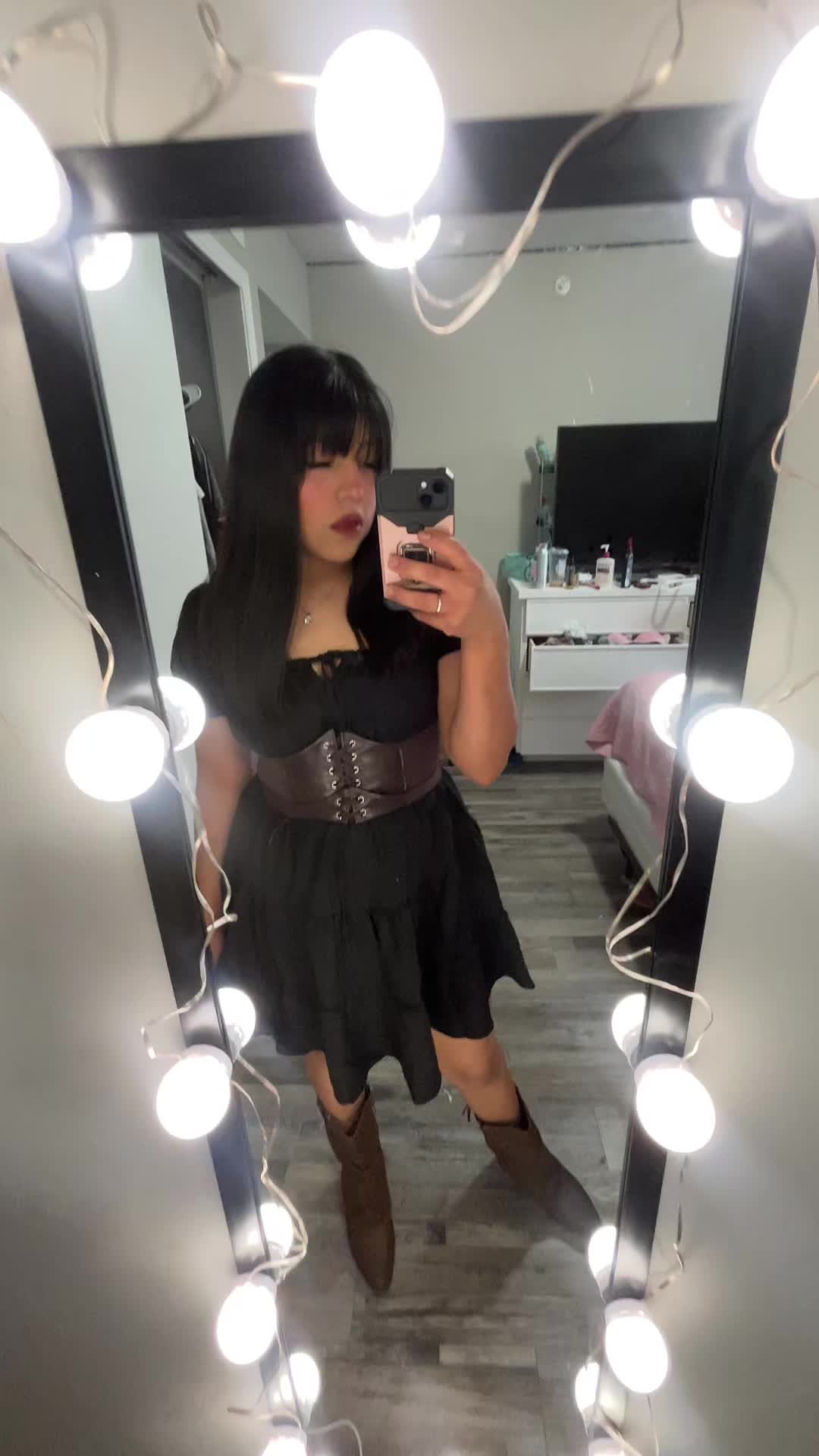 @Nahomy 😼