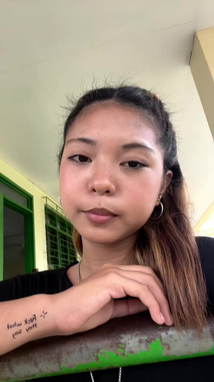 @saintyshitlexis