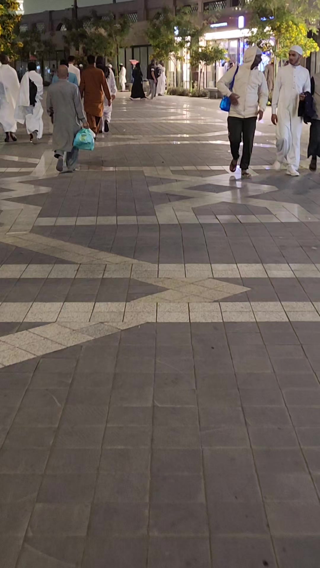 @عدنان بے ہوش
