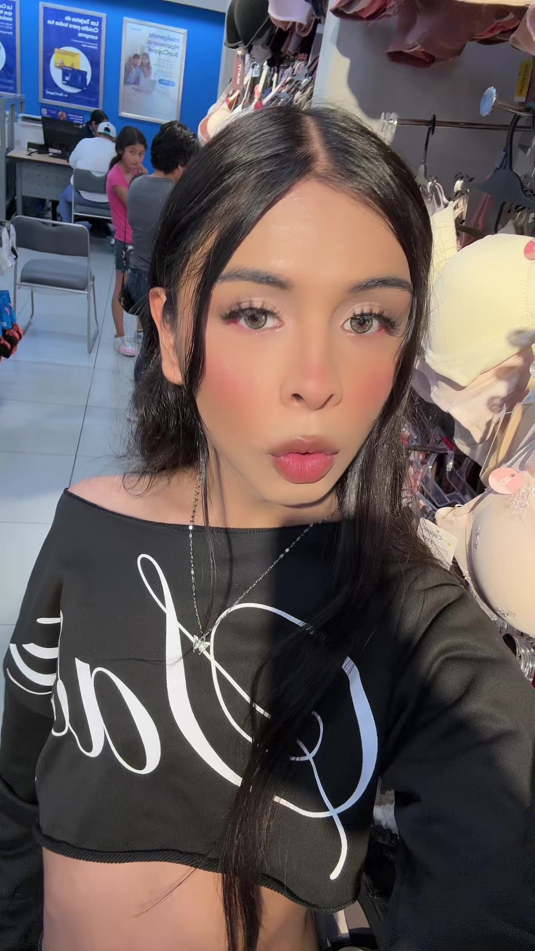 @Cami_