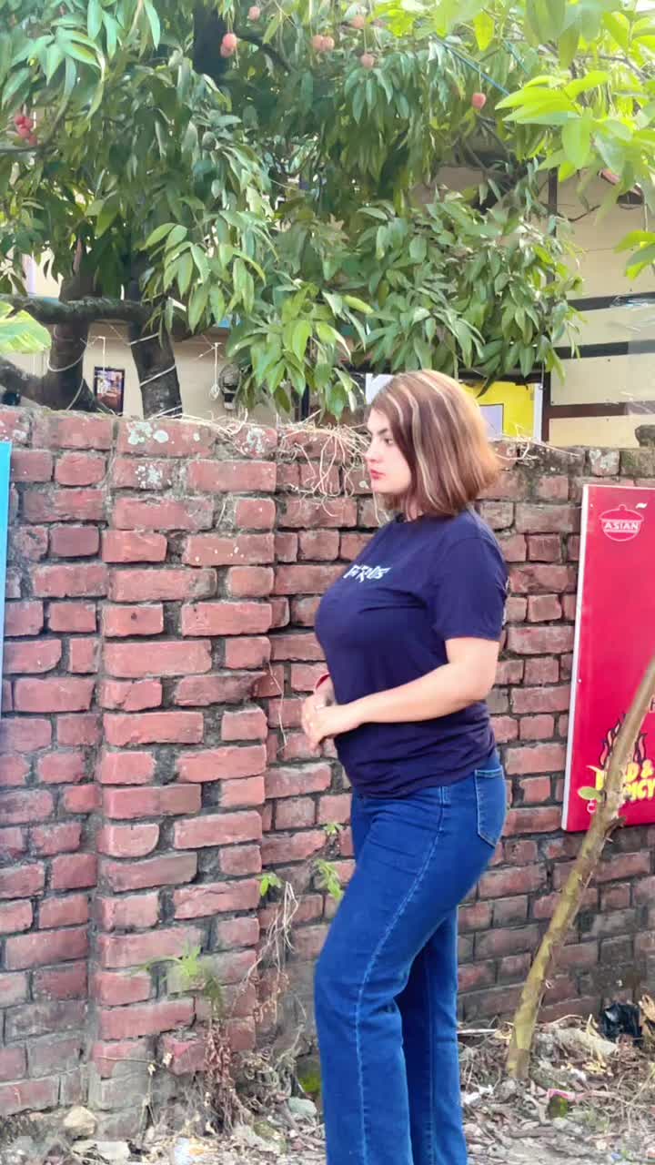 @Priyanka 🦋