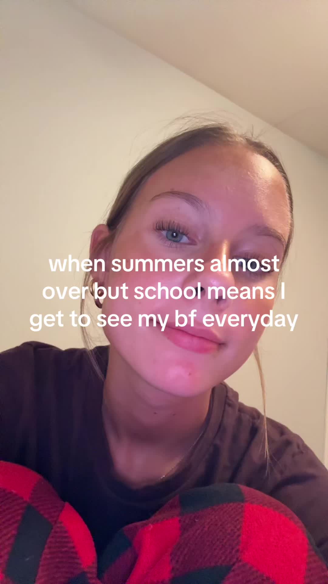 @izzietriesherbest